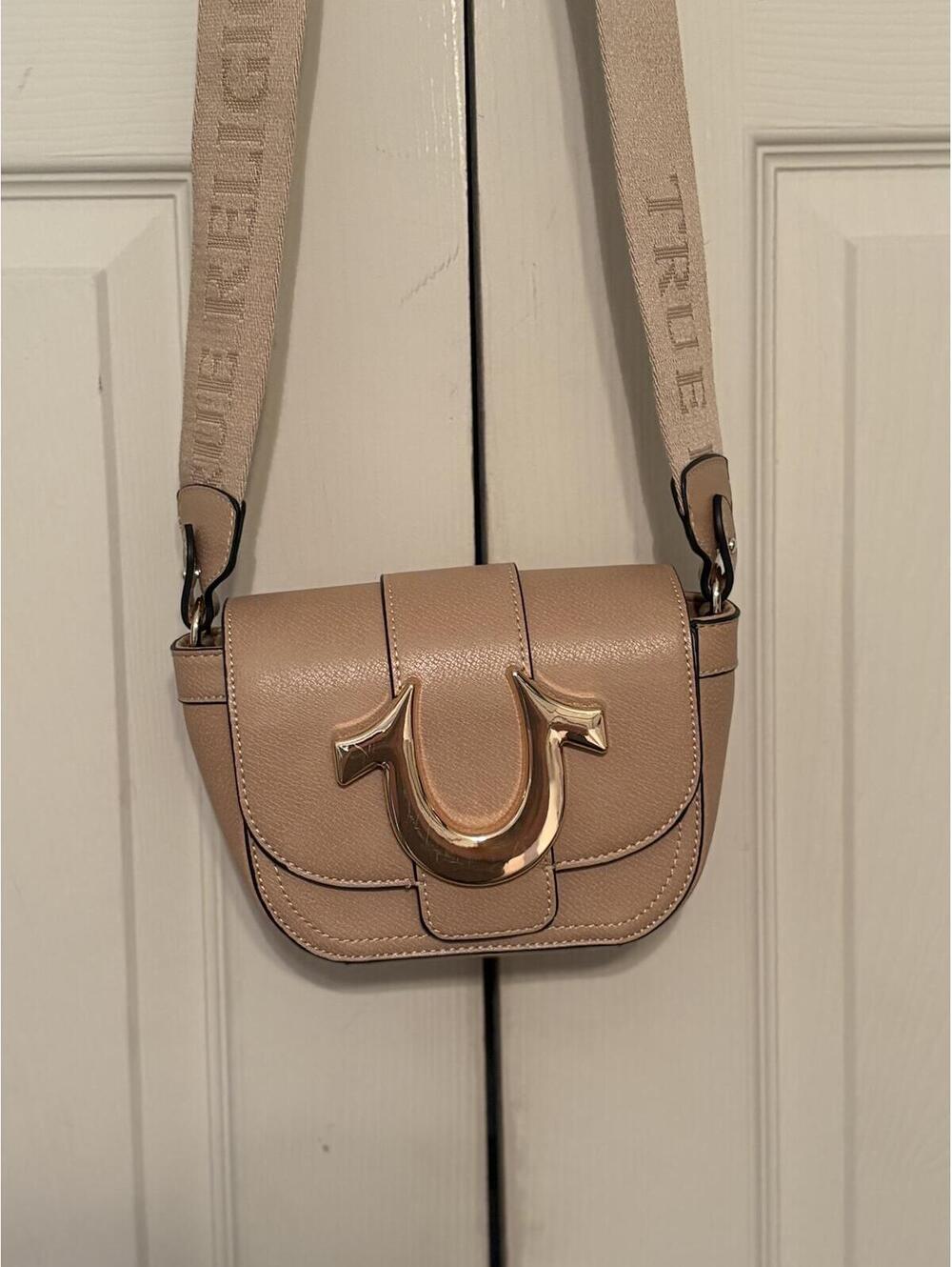 True Religion Mini Horseshoe Crossbody Bag Beige Gold Logo Y2K 2000s - Picture 3 of 9